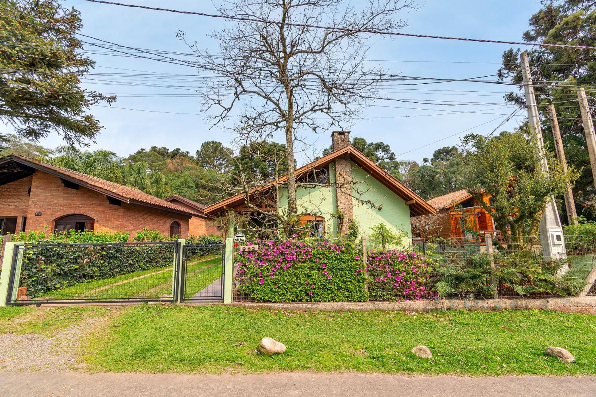 그라마도 Linda Casa 5 Quartos No Lago Negro 빌라 외부 사진