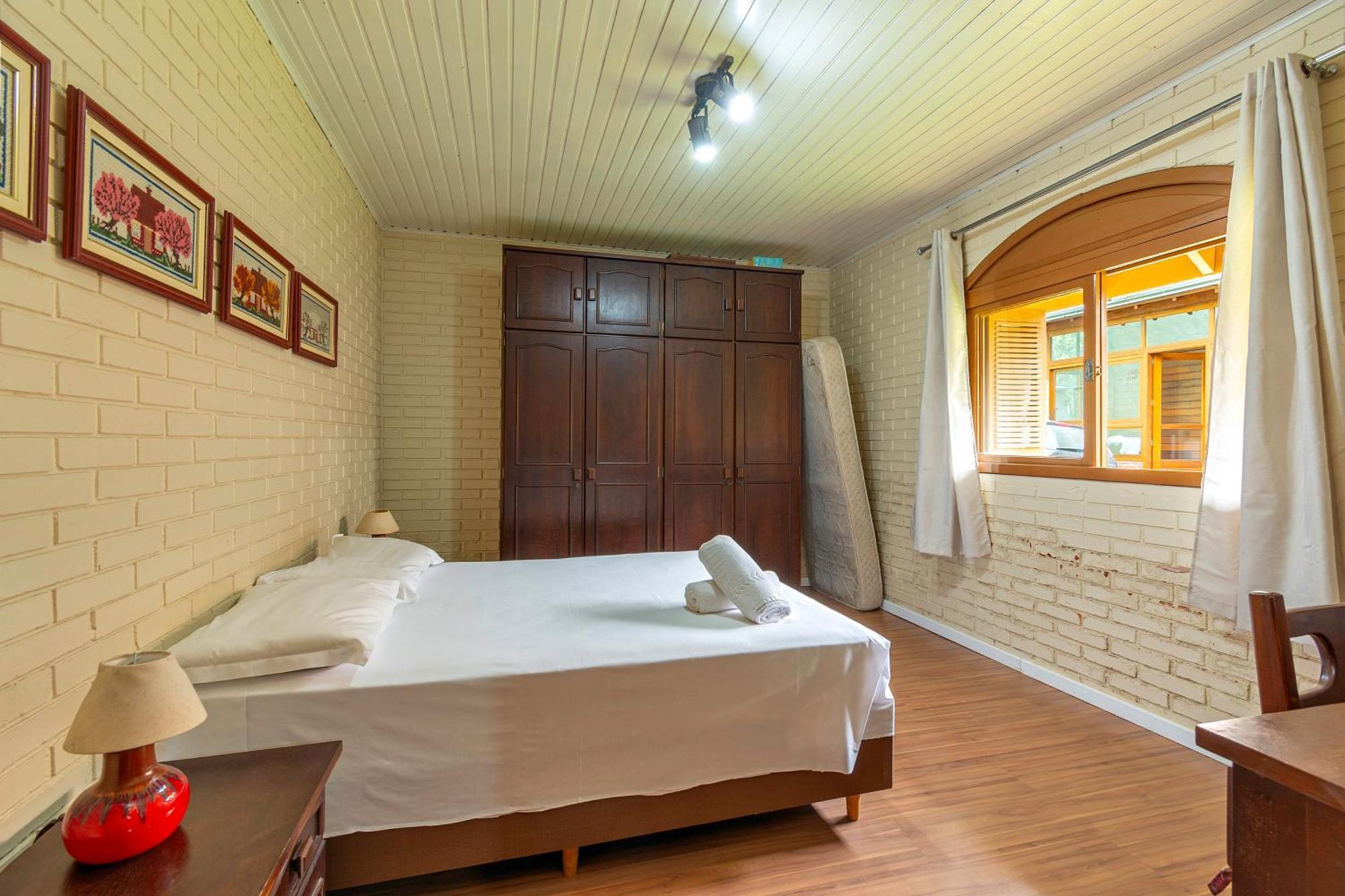 그라마도 Linda Casa 5 Quartos No Lago Negro 빌라 외부 사진